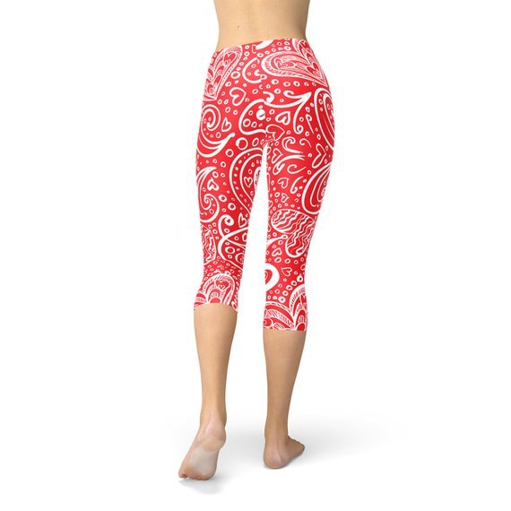 Abstract Floral Hearts Capri Leggings - Anna's Shop