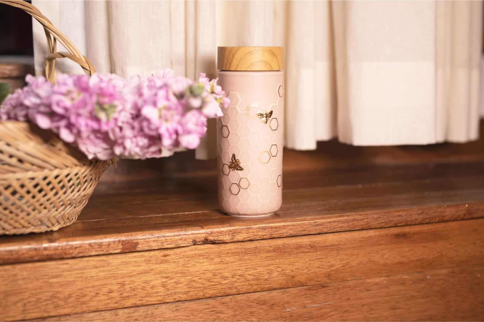 Honey Bee Ceramic Travel Mug / Gold 12.3 oz - Anna's Shop