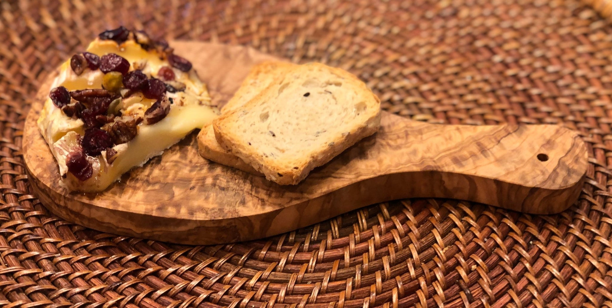 Original Olive Wood Cutting Board with Handle - Anna's Shop