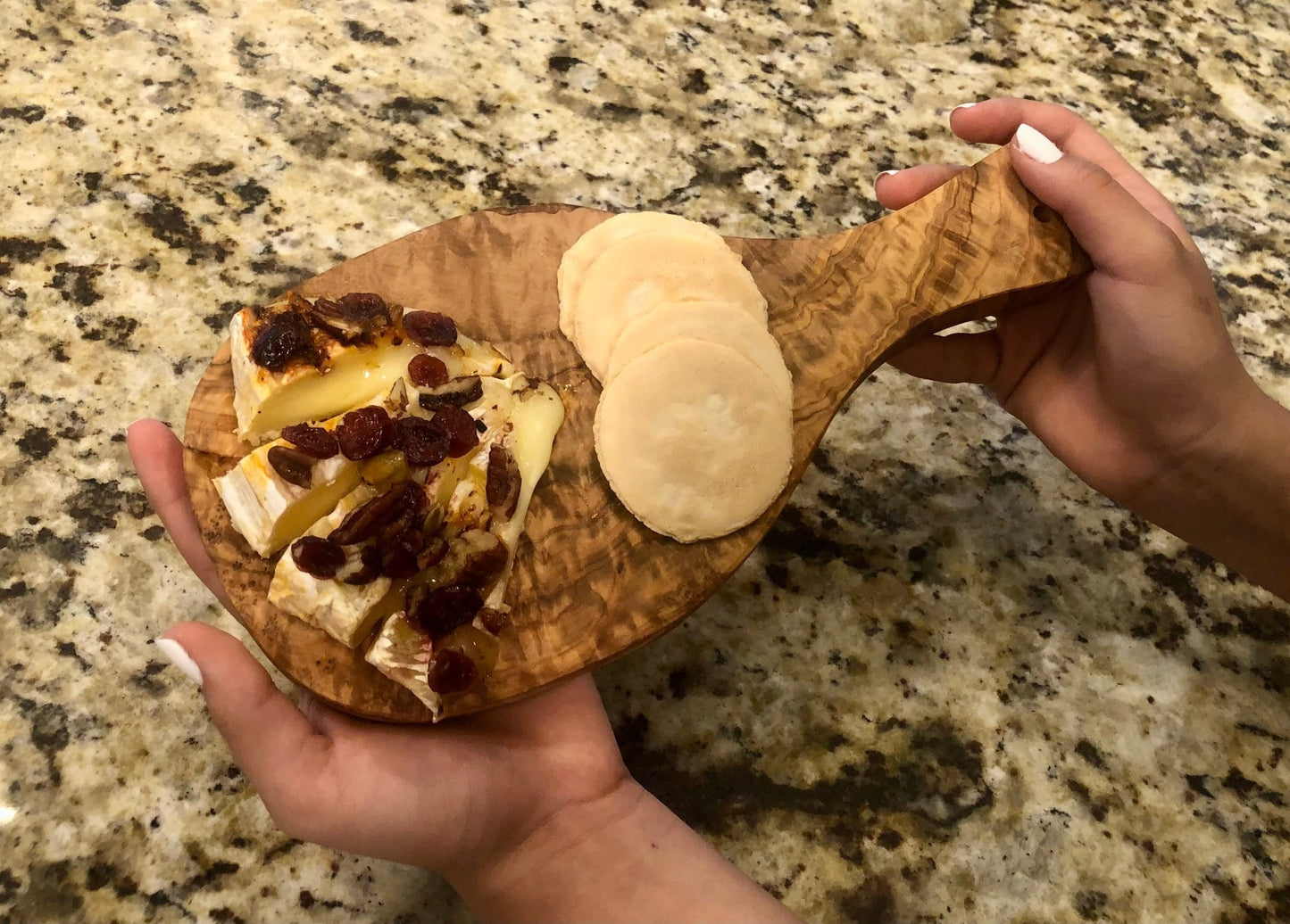 Original Olive Wood Cutting Board with Handle - Anna's Shop