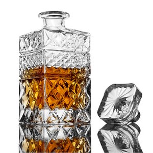 The Whiskey Decanter Gift Set - Anna's Shop