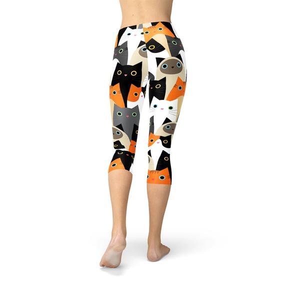 Womens All Over Print Cats Capri Leggings - Anna's Shop