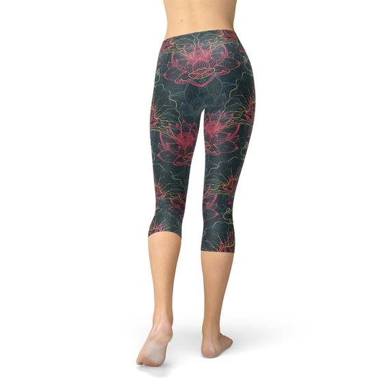 Womens Floral Lotus Capri Leggings - Anna's Shop