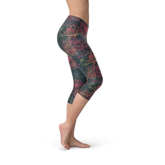 Womens Floral Lotus Capri Leggings - Anna's Shop