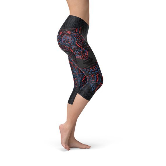 Womens Oriental Black Wolf Capri Leggings - Anna's Shop